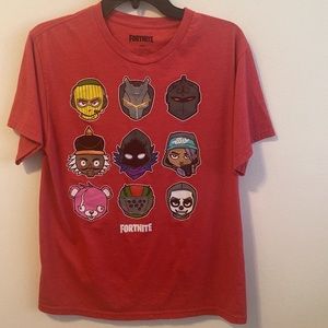 🔥 Boys Red Fortnite video game characters Tee Shirt XL